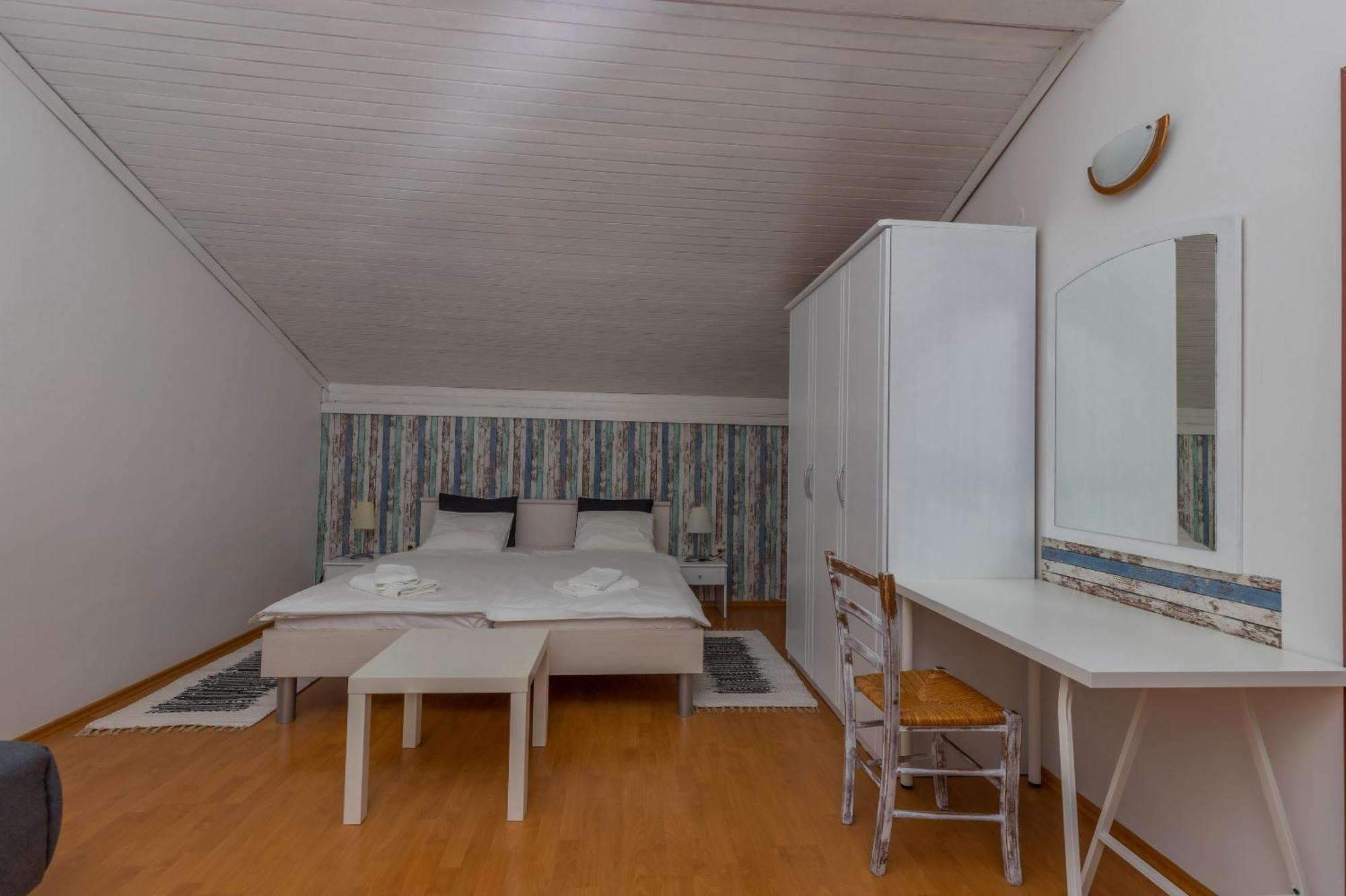 Apartments Martina Ядраново Екстериор снимка